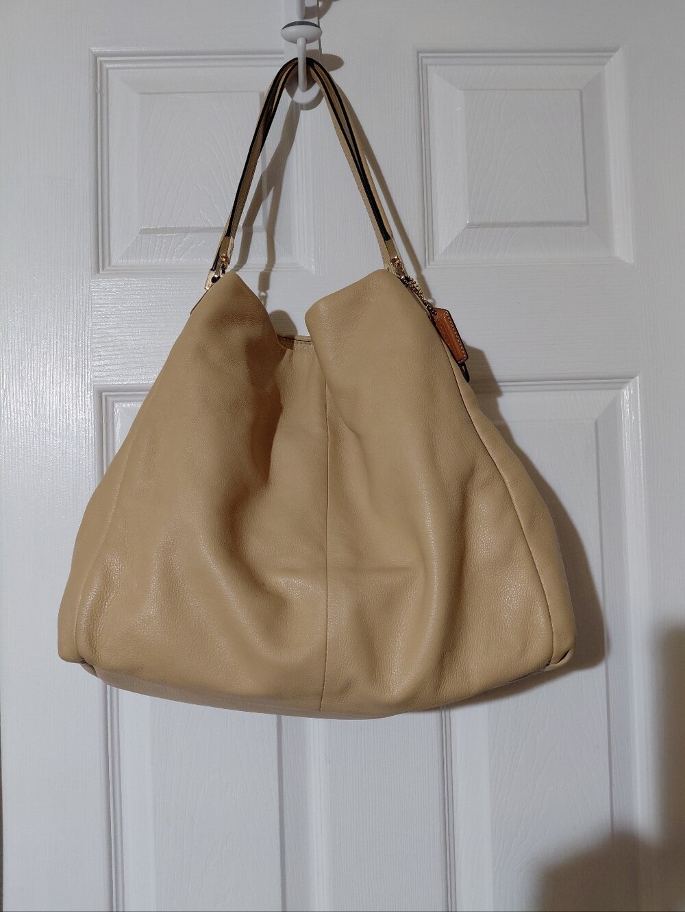 COACH Madison Leather Phoebe Shoulderbag Light Gold Tan 24621